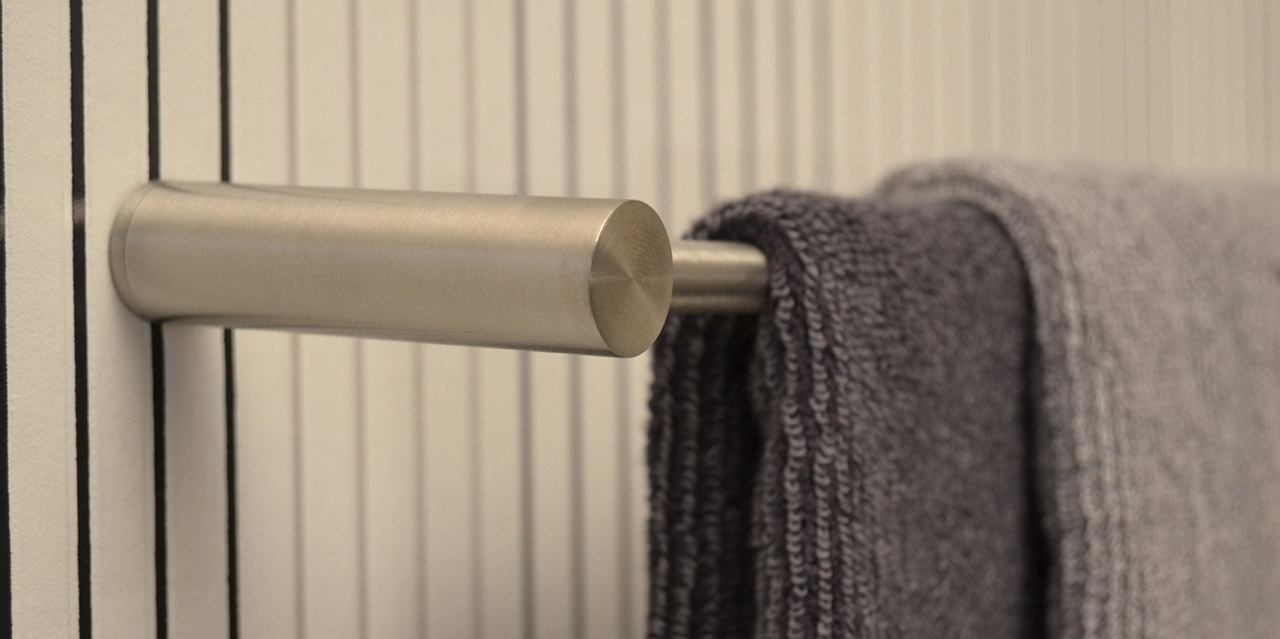 Porta asciugamani da terra: arredo bagno